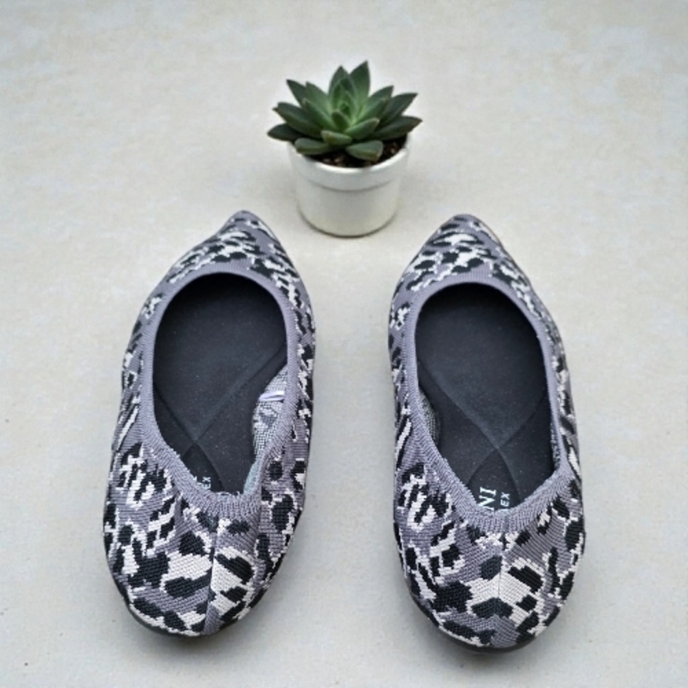 Alfani Step N Flex Leopard Flats Black White Gray Animal Print Pointy Toe Sz 8 - Picture 3 of 5